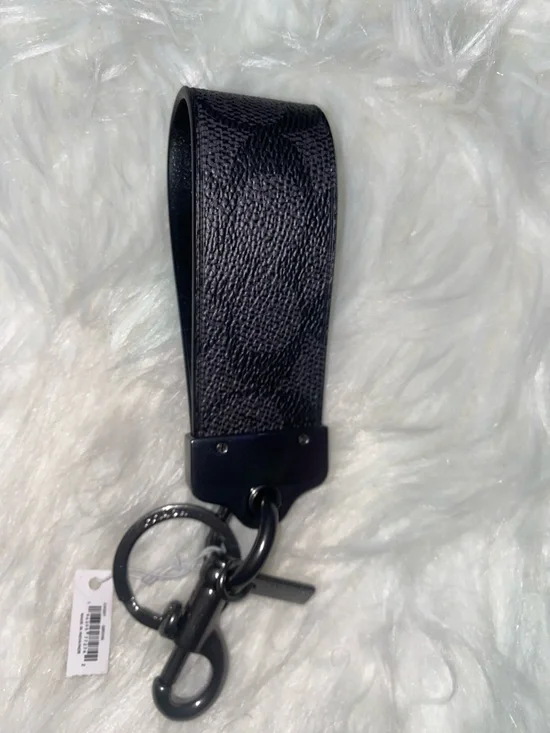 Coach keychain - Picture 2 of 4